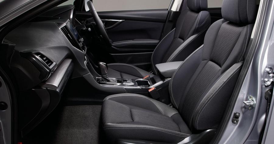Интерьер Subaru Impreza G4 2016 года  (JP) (фото 3 из 23)